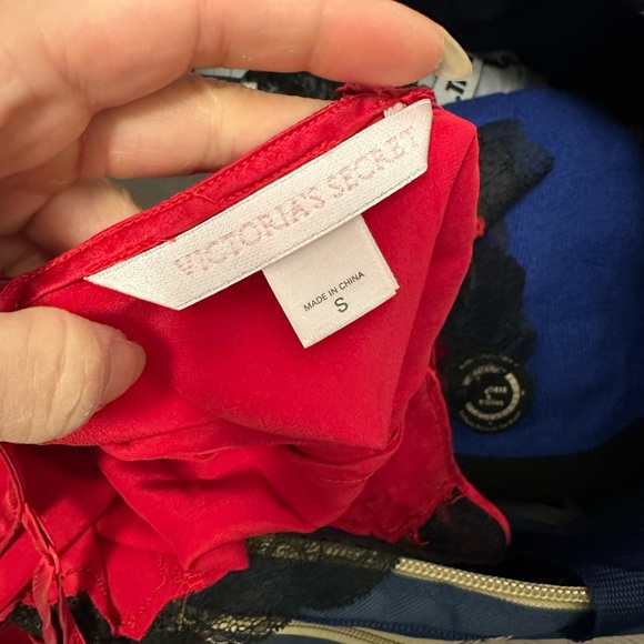 Vintage Victoria’s Secret 100% Silk Slip With Lace Trim - Picture 6 of 7